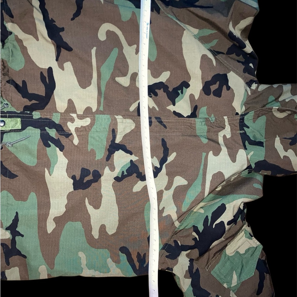 Woodland Camo Hooded Jacket. Size Large. Military Issue.🫡🪖 - Picture 6 of 8